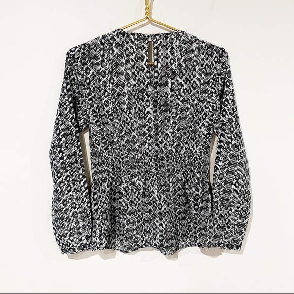 NWT Michael Kors Snakeskin Animal Geometric Print Peplum Top size P - Picture 6 of 8